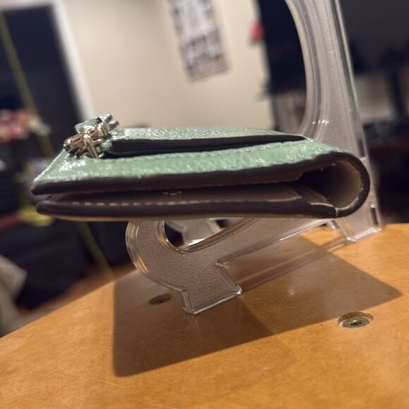 Kate ♠️ Spade Roulette Slim Bifold Wallet (Aphrodite Green) EUC - Picture 7 of 12